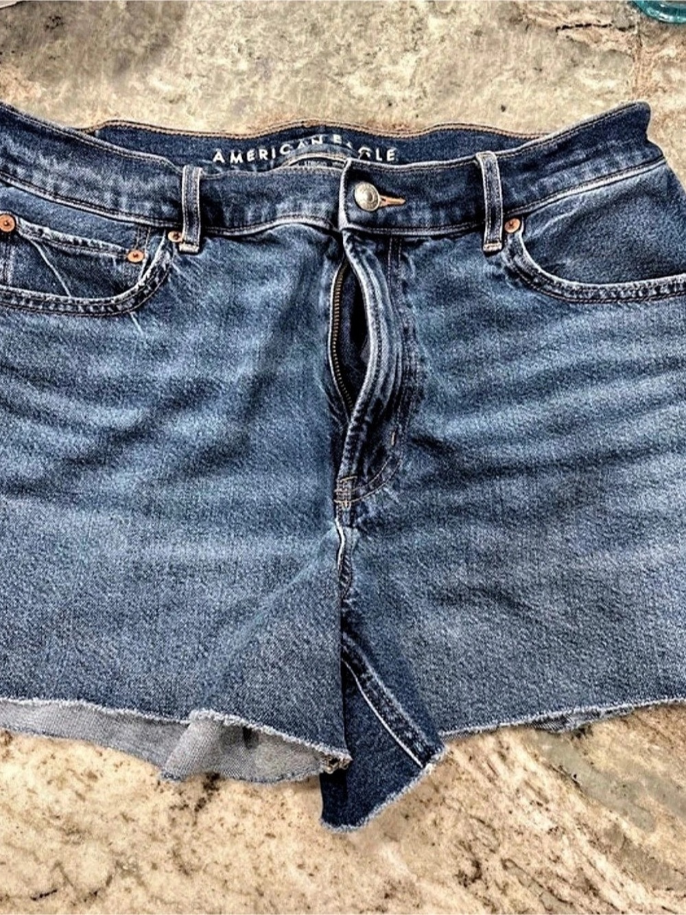 American Eagle AE Strigid Denim Mom Short Jean Shorts Waist 12 Blue